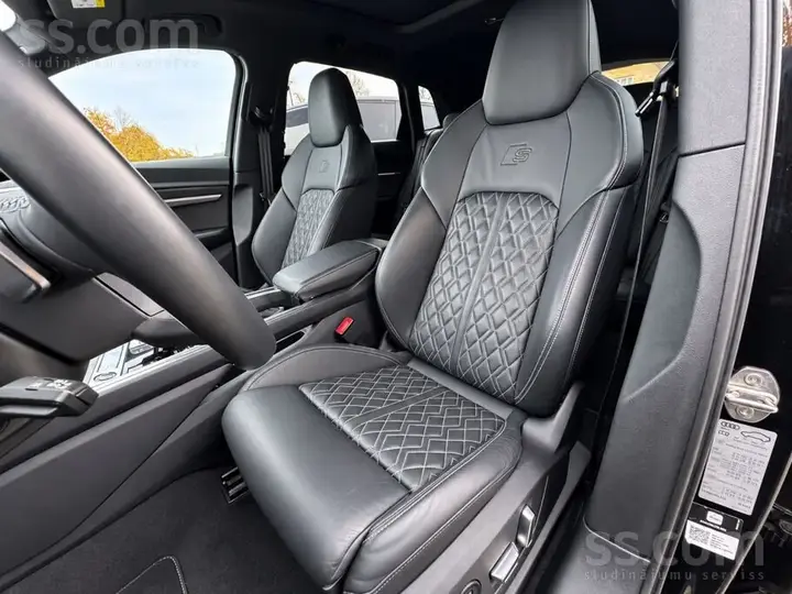 Audi E-Tron 2021 photo 4