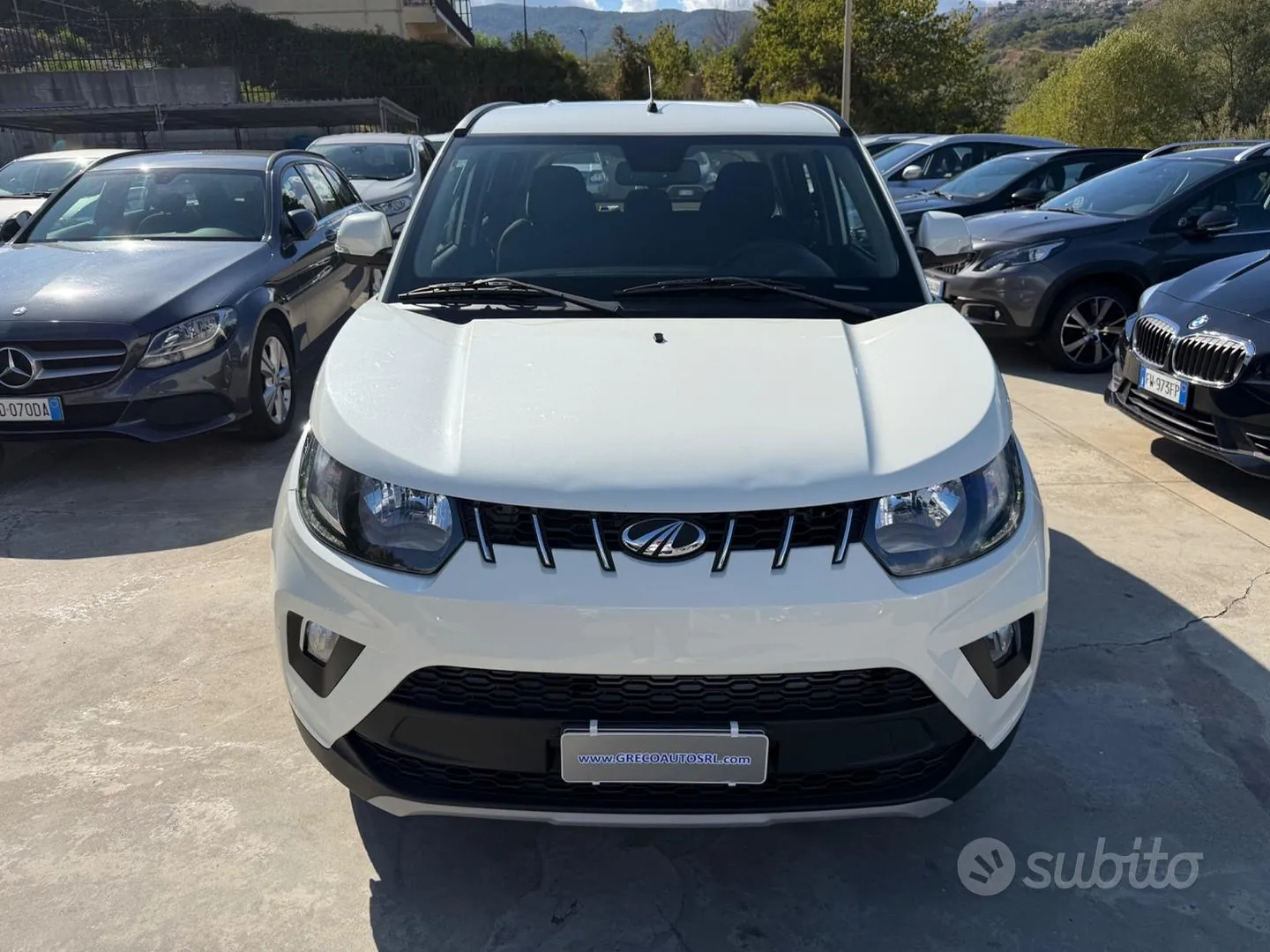 Mahindra Kuv100 2023 photo 3