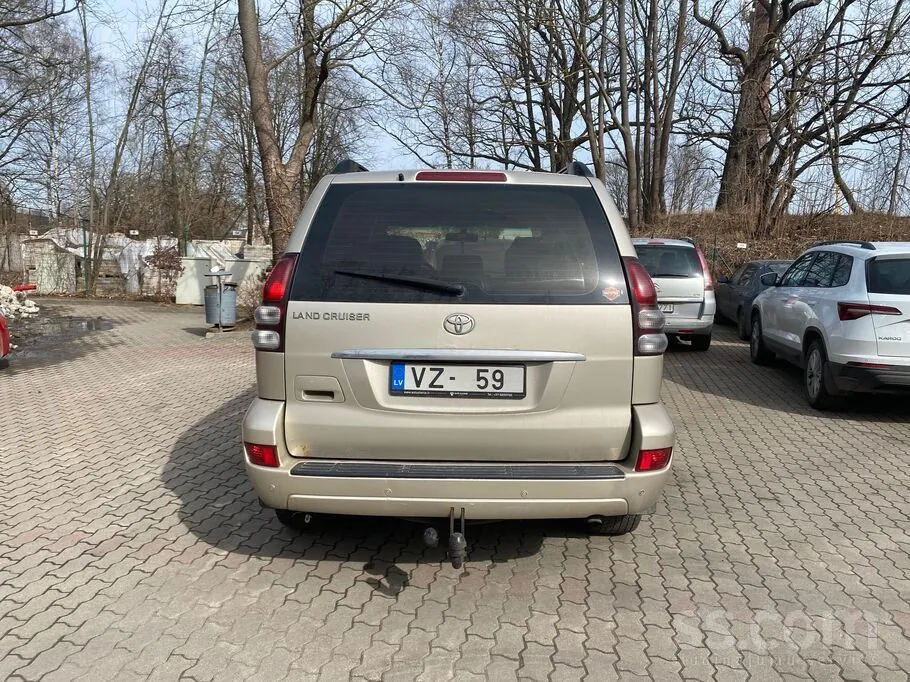 Toyota Land Cruiser 2006 photo 4