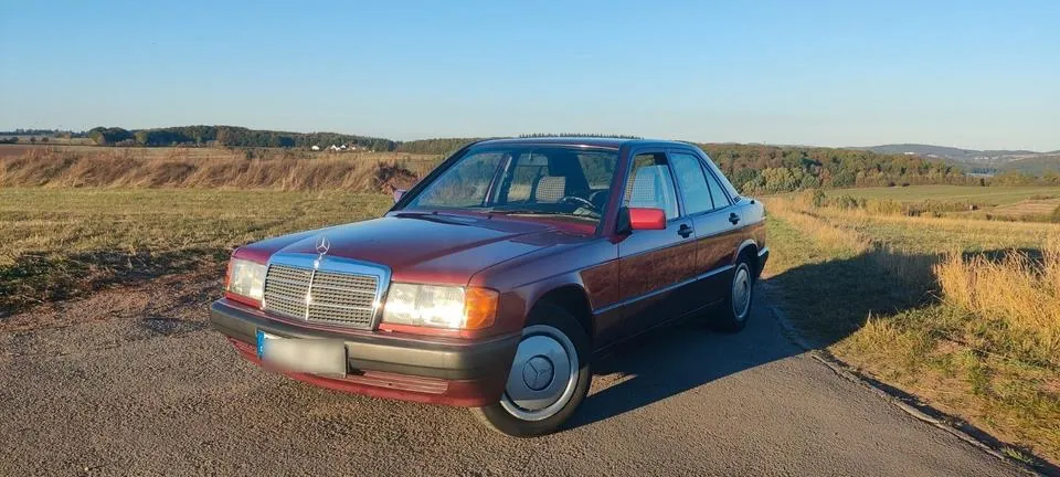 Mercedes-Benz 190D