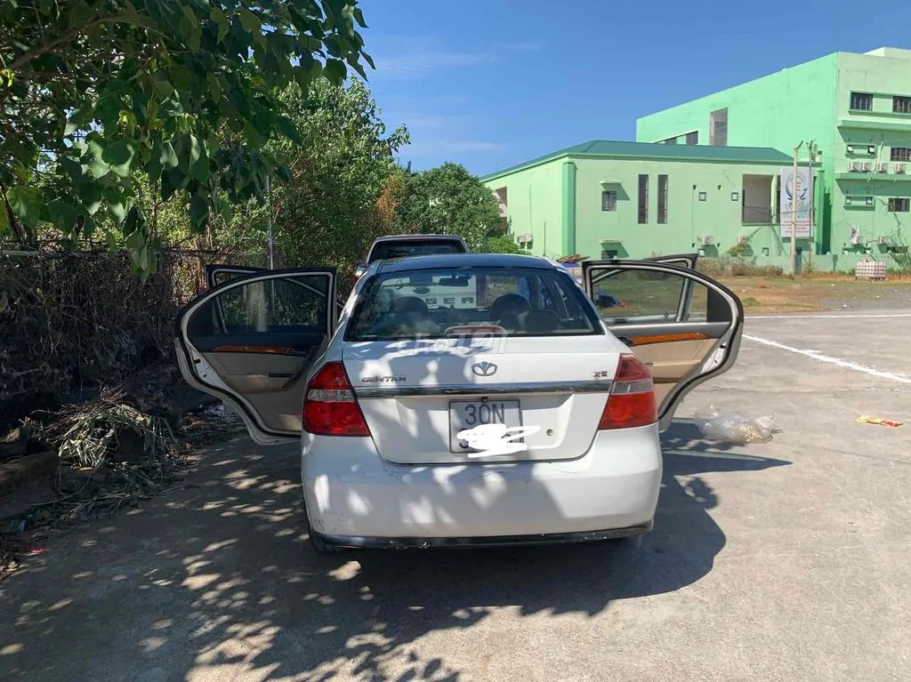 Daewoo Gentra 2008 photo 2