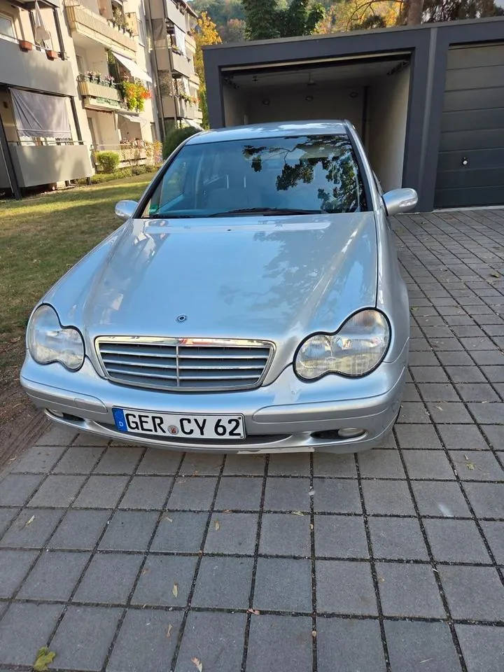 Mercedes-Benz C 180 Elegance