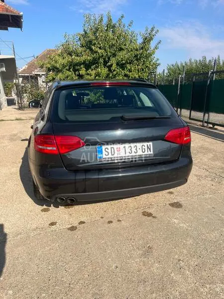 Audi A4 2009 photo 4