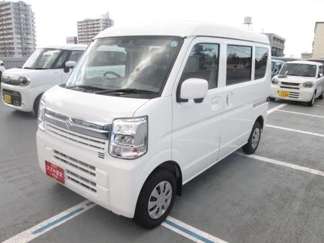 Suzuki Everi