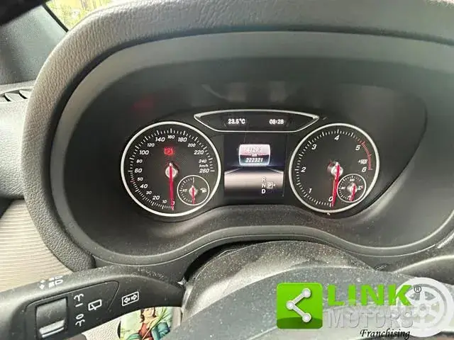 Mercedes-Benz B 200 D 2018 photo 4