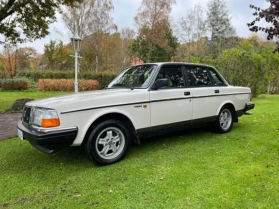Volvo 240 1988 photo 2
