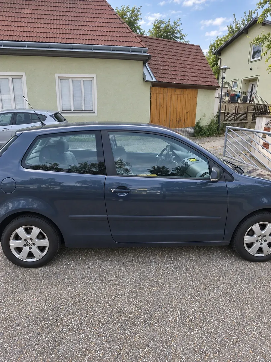 Volkswagen Polo 2008 photo 2