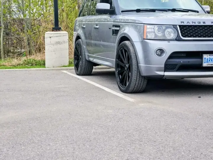Land Rover Range Rover Sport 2013 photo 3