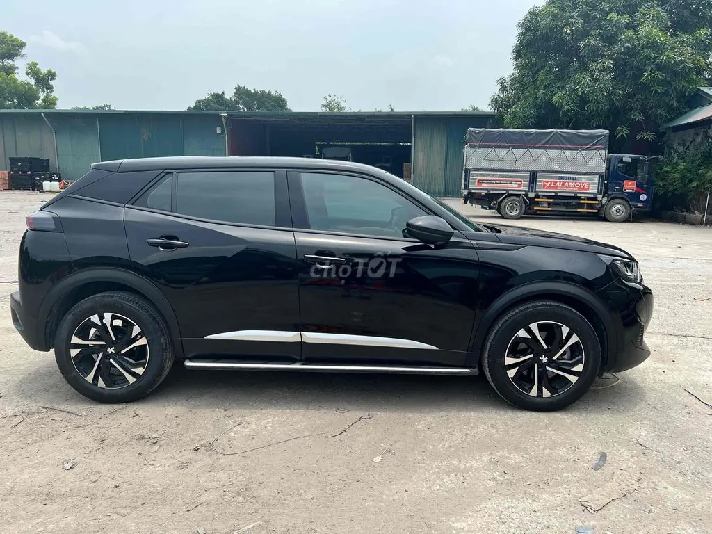 Peugeot 2008 2022 photo 2