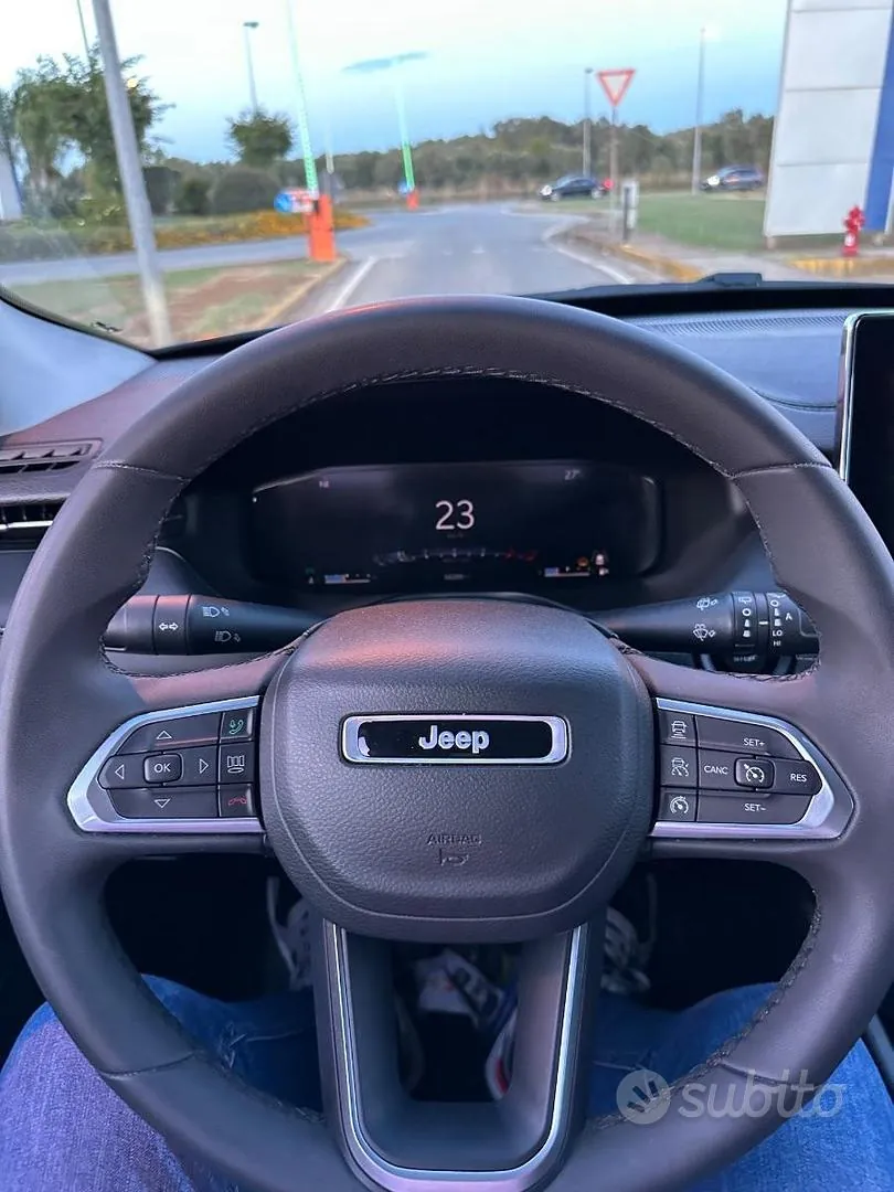 Jeep Compass 2023 photo 3