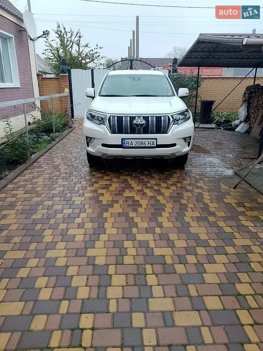 Toyota Land Cruiser Prado 2019 photo 5