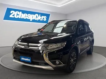 Mitsubishi Outlander 2015 photo 2