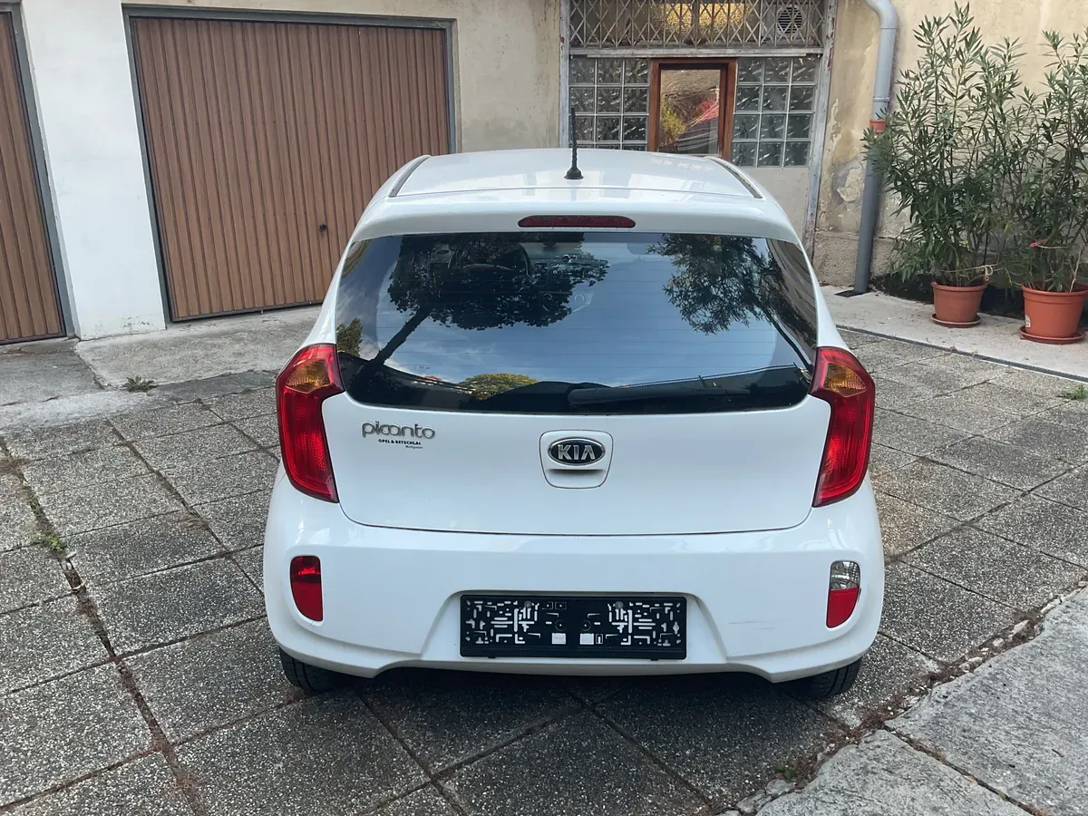 Kia Picanto 2015 photo 2