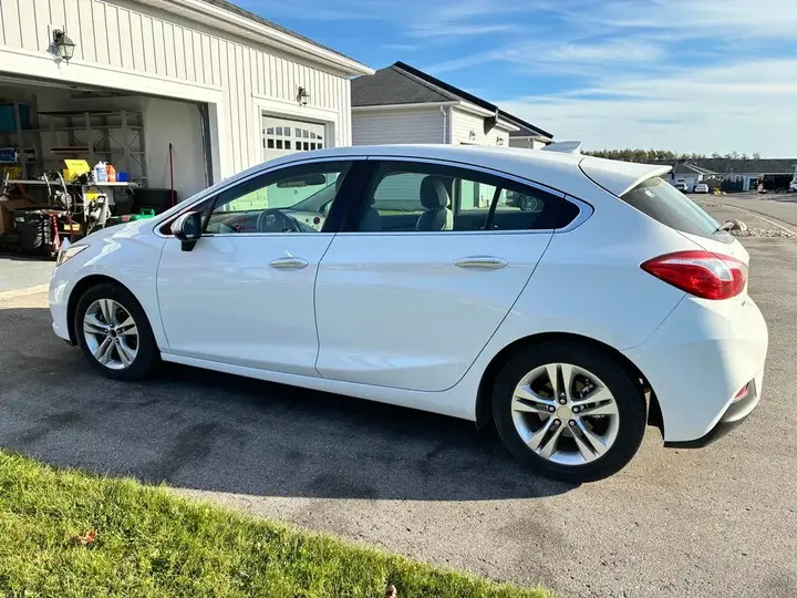 Chevrolet Cruze 2017 photo 2