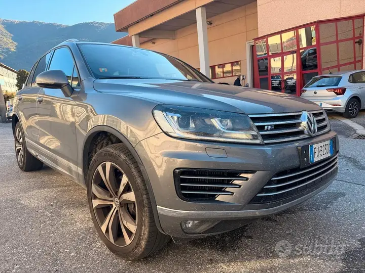 Volkswagen Touareg 2017 photo 2
