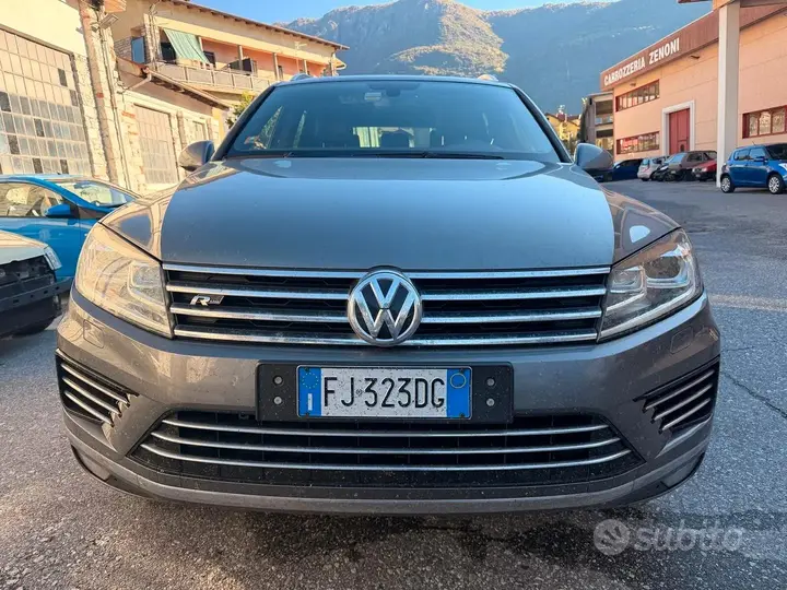 Volkswagen Touareg