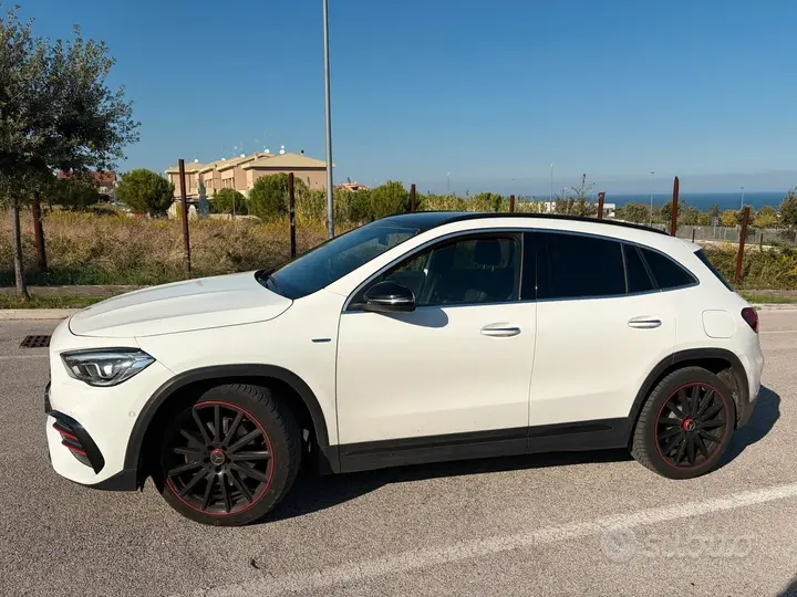Mercedes-Benz Gla 2020 photo 2