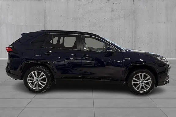 Suzuki Across 2023 photo 4