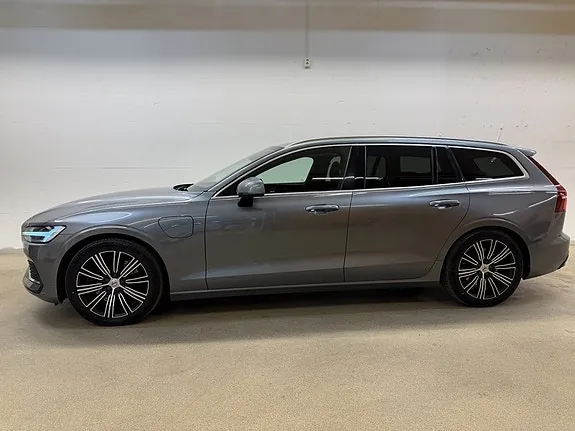 Volvo V60 2021 photo 3