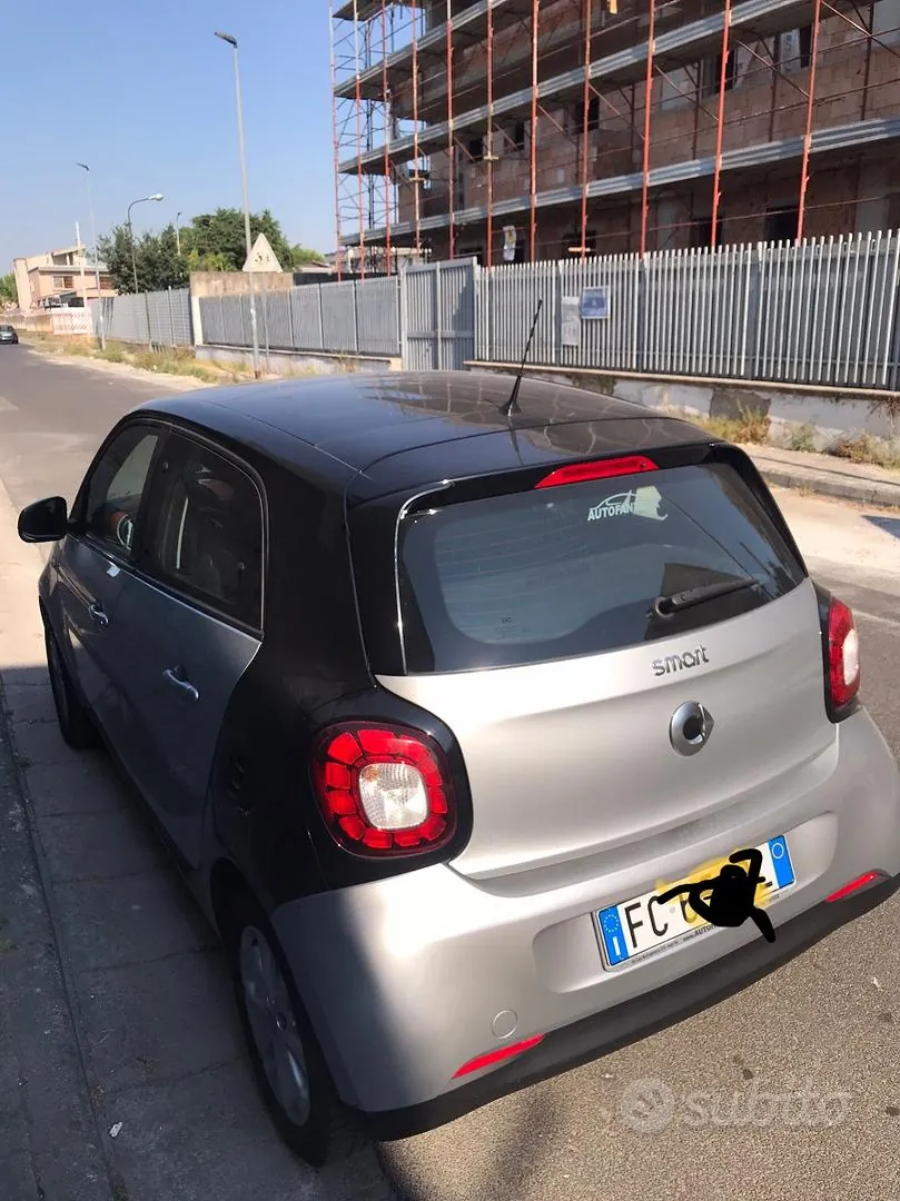 Smart Forfour 2015 photo 2