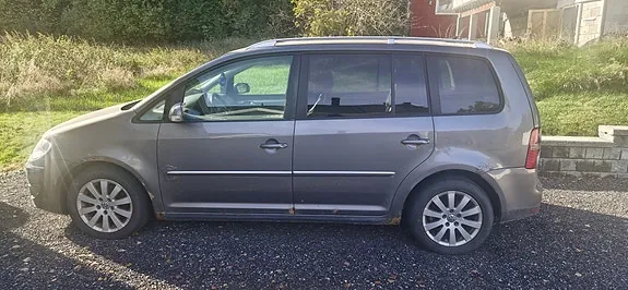 Volkswagen Touran 2008 photo 3