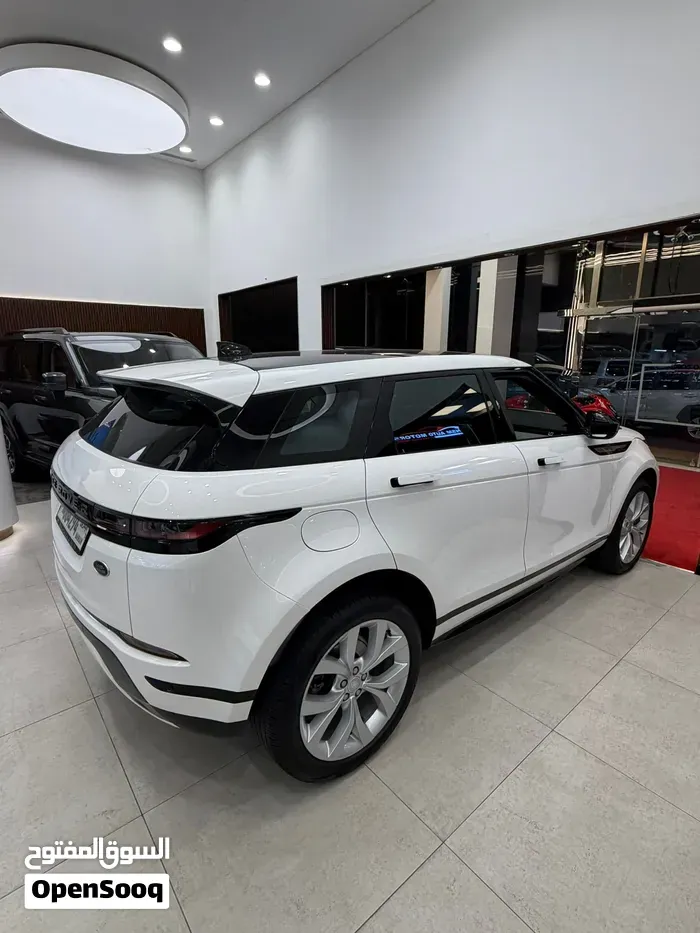 Land Rover Evoque 2023 photo 4