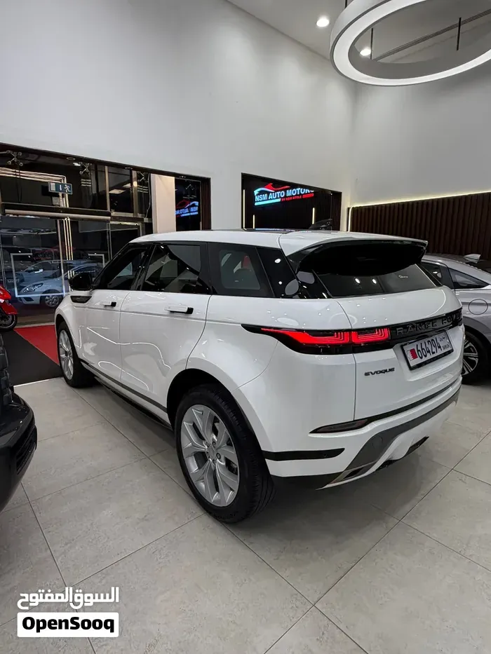 Land Rover Evoque 2023 photo 3
