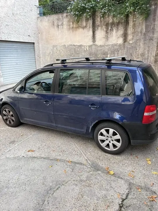 Volkswagen Touran 2006 photo 4