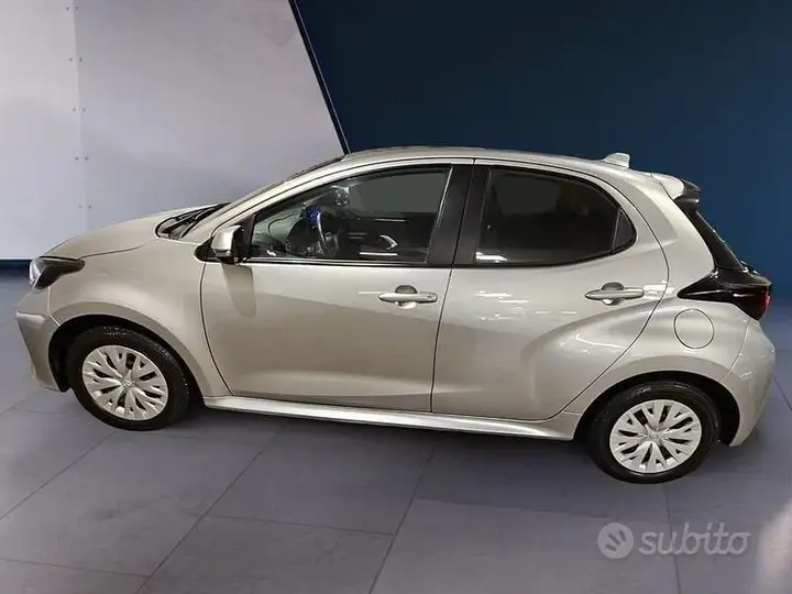 Toyota Yaris 2025 photo 3
