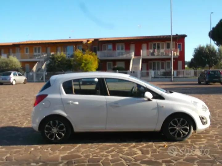 Opel Corsa 2012 photo 5