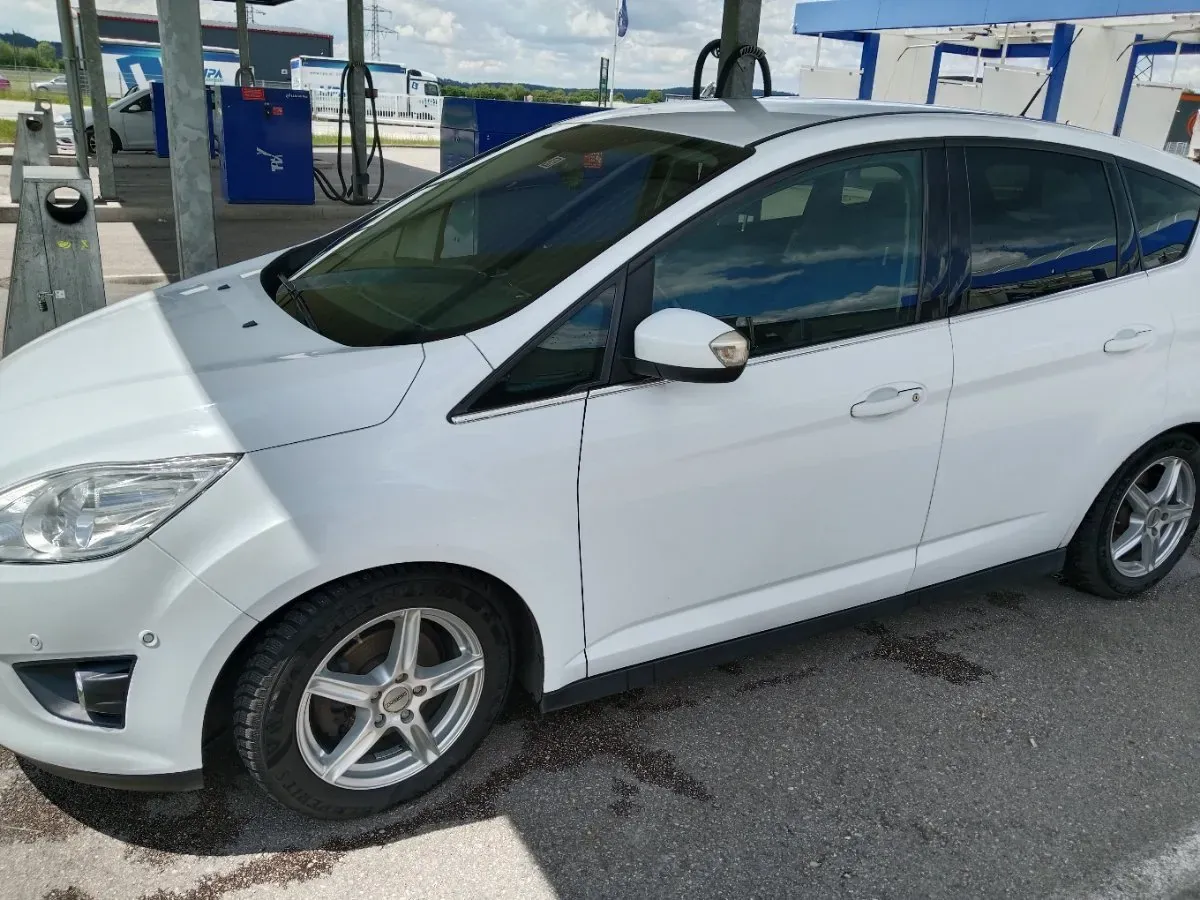 Ford C-Max 2012 photo 3
