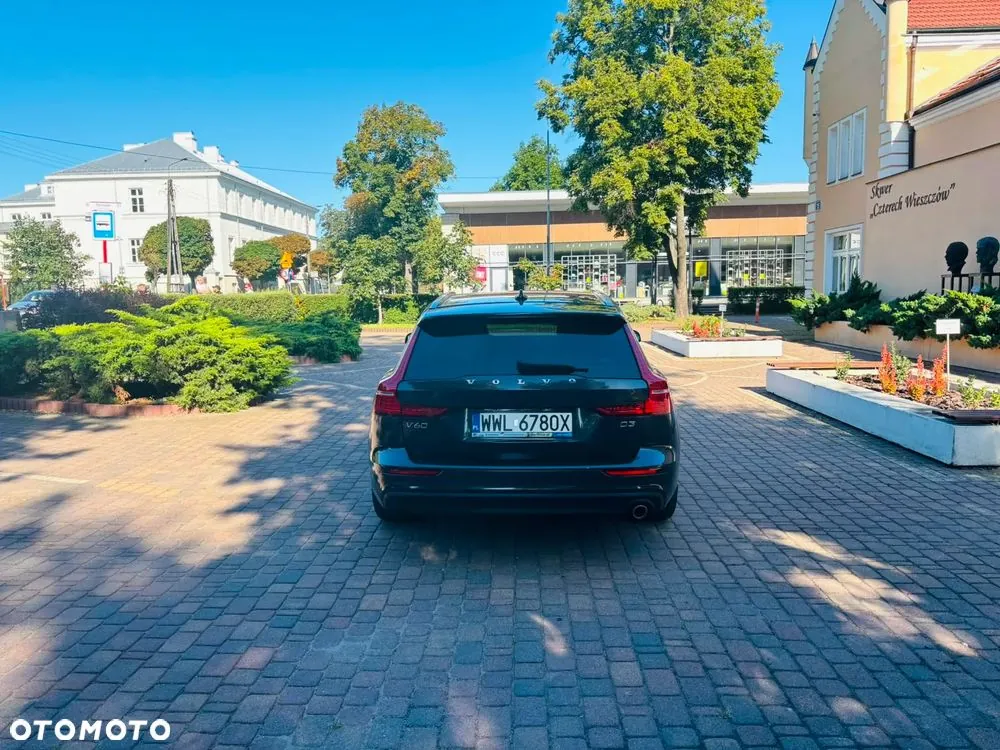 Volvo V60 2020 photo 2