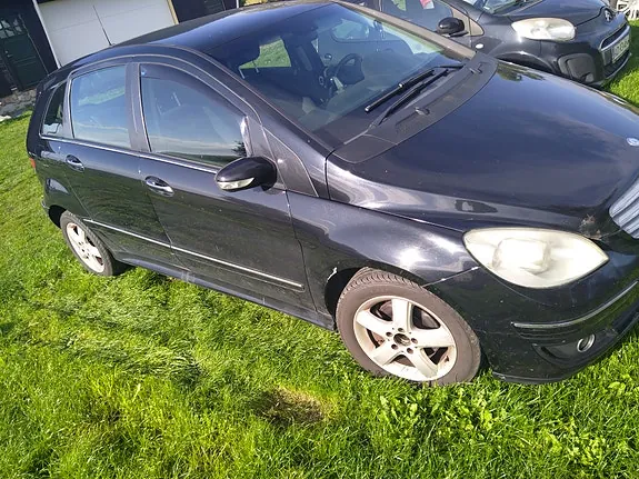 Mercedes-Benz B200 Turbo 2007 photo 2