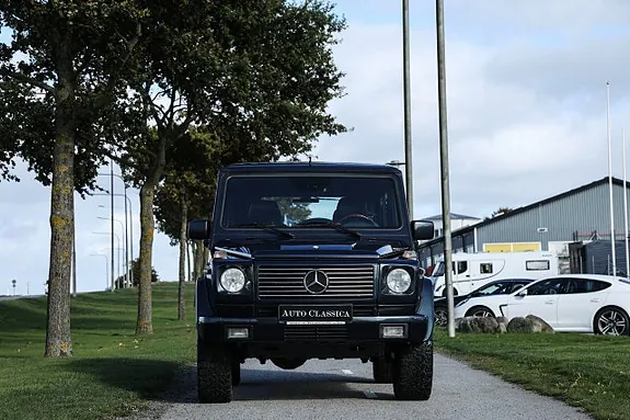 Mercedes-Benz G400 2002 photo 3