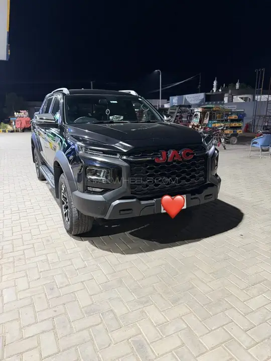JAC T9