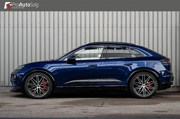 Porsche Macan Turbo 2025 photo 2