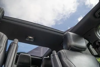 Land Rover Discovery 2021 photo 3