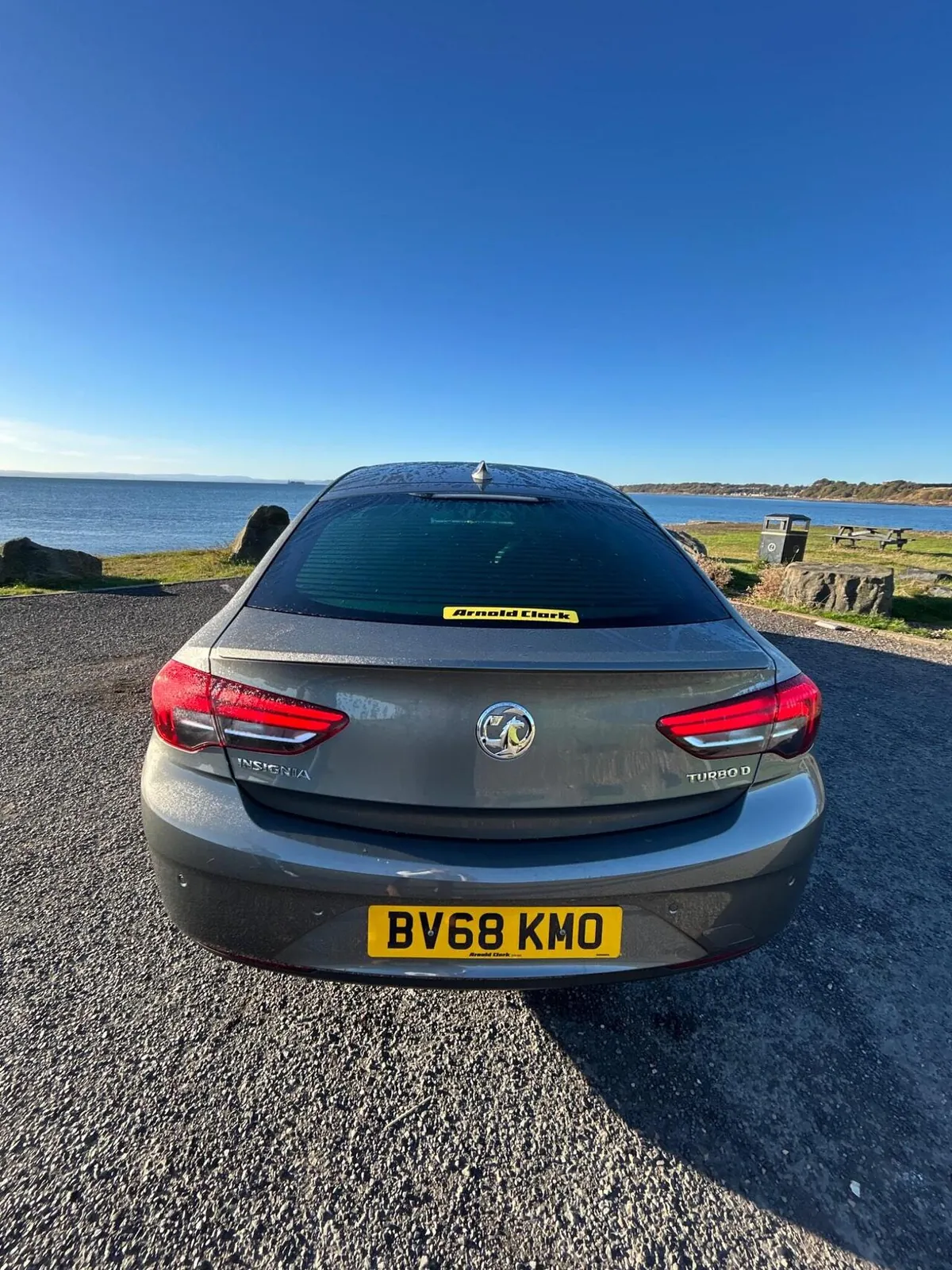 Vauxhall Insignia 2018 photo 2