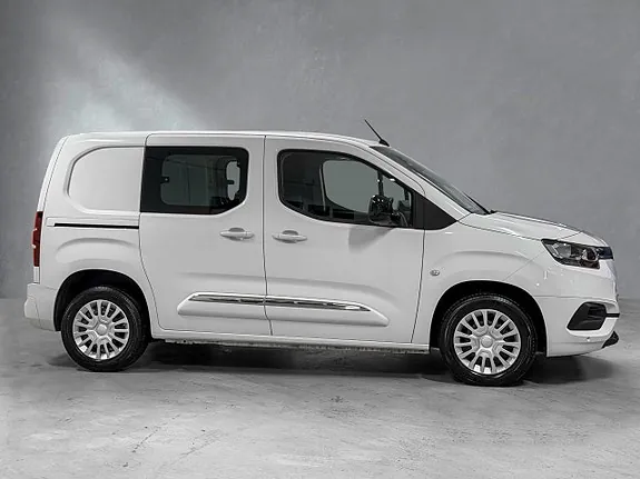 Toyota Proace City 2024 photo 2
