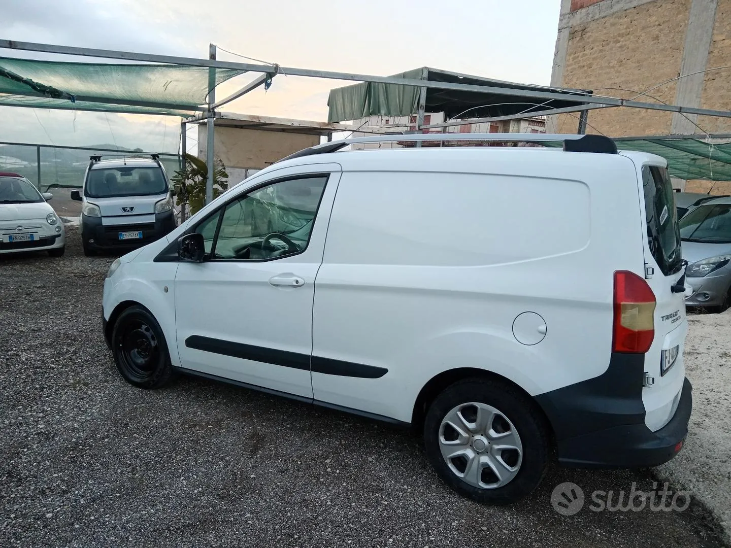 Ford Courier 2017 photo 2
