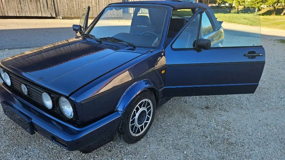 Volkswagen Golf 1992 photo 2
