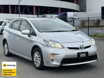Toyota Prius 2016 photo 2