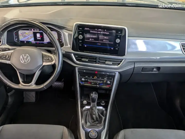 Volkswagen T-Roc 2022 photo 3