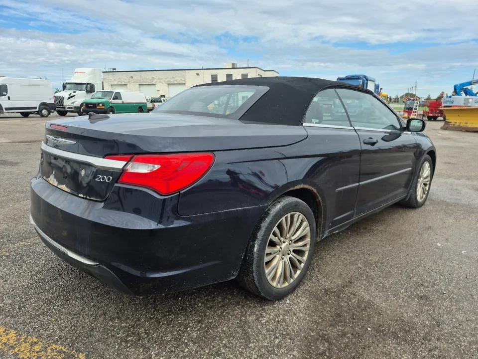 Chrysler 200 2012 photo 5