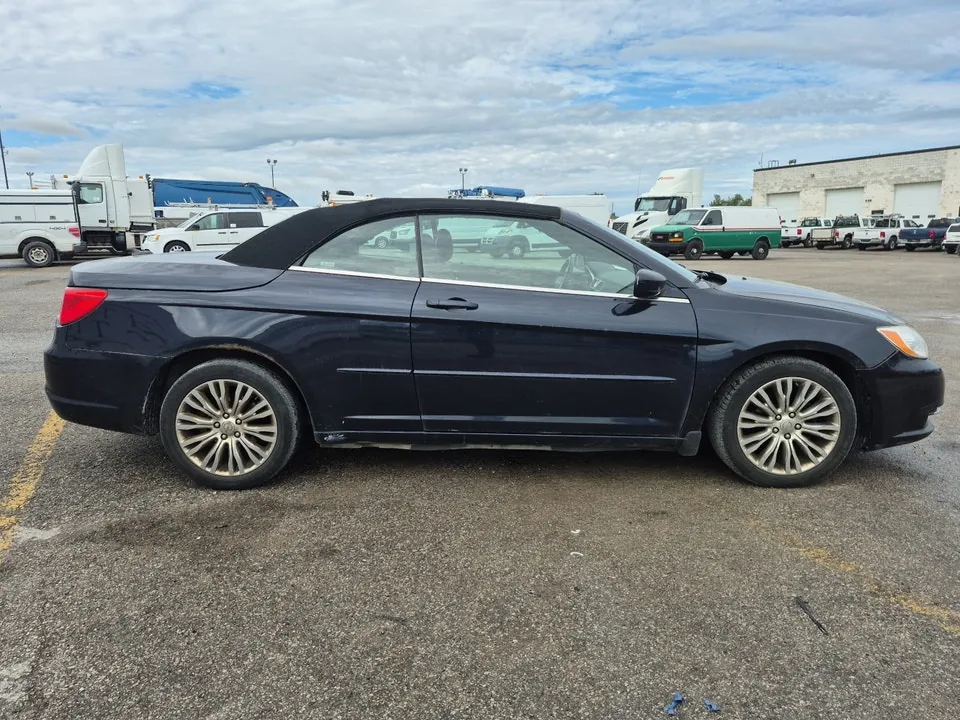 Chrysler 200 2012 photo 4