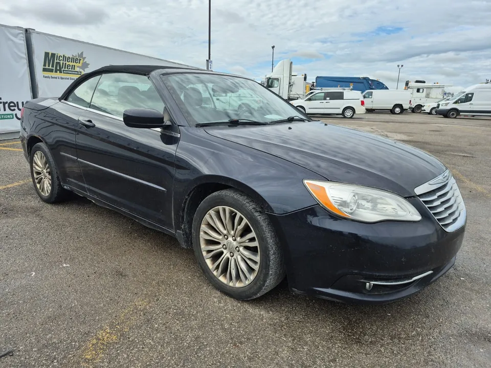 Chrysler 200 2012 photo 3