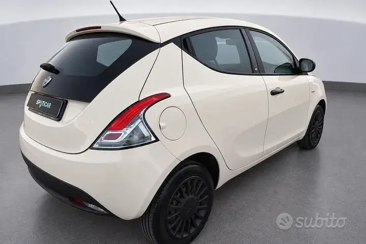 Lancia Ypsilon 2019 photo 5