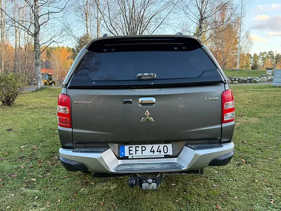 Mitsubishi L200 2016 photo 5