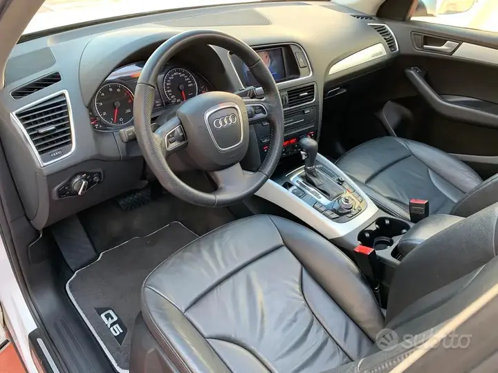 Audi Q5 2009 photo 3
