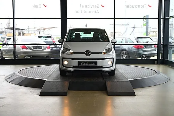 Volkswagen Up 2020 photo 3